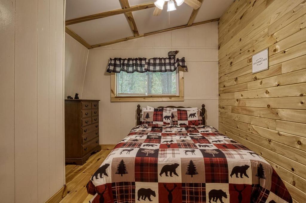 Four Bears Den, Hot Tub, 1089 Of Free Attraction Tickets For Each Paid Day, Dollywood And More 개틀린버그 외부 사진